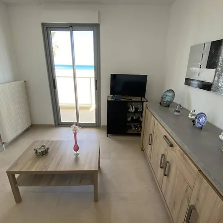 Trois-pieces Avec Loggia Et Parking A Canet-plage - Fr-1-750-64 Apartment Canet-en-Roussillon